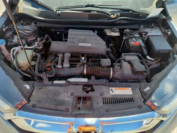 2017 HONDA CRV Touring — Engine bay