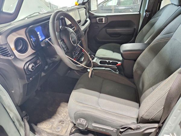 2024 JEEP WRANGLER 4XE — DENT