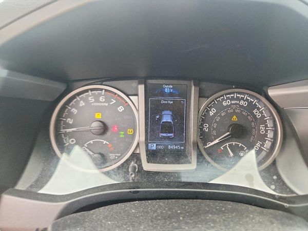 2019 TOYOTA TACOMA SR5