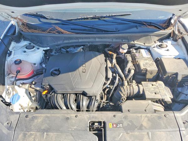 2023 HYUNDAI TUCSON — Engine bay