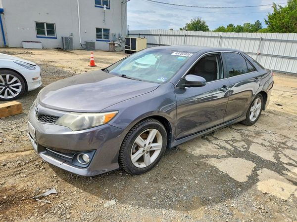 2013 TOYOTA CAMRY