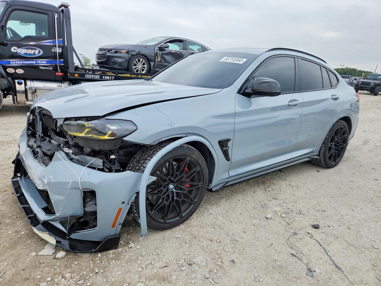 2024 BMW X4 — Front 3/4