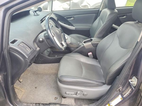2013 TOYOTA PRIUS — DENT