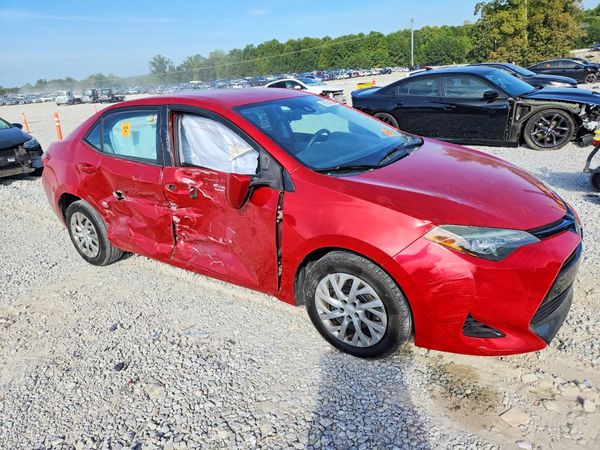 2017 TOYOTA COROLLA