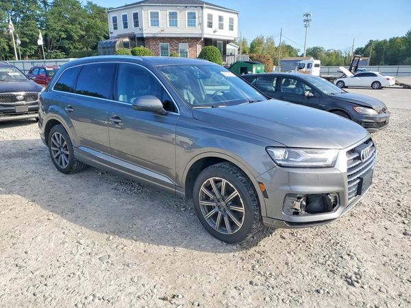 2017 AUDI Q7 quattro Premium Plus