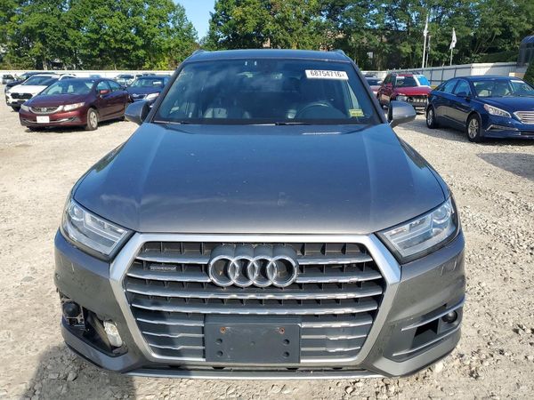 2017 AUDI Q7 quattro Premium Plus