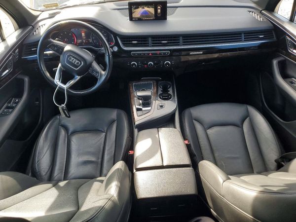 2017 AUDI Q7 quattro Premium Plus