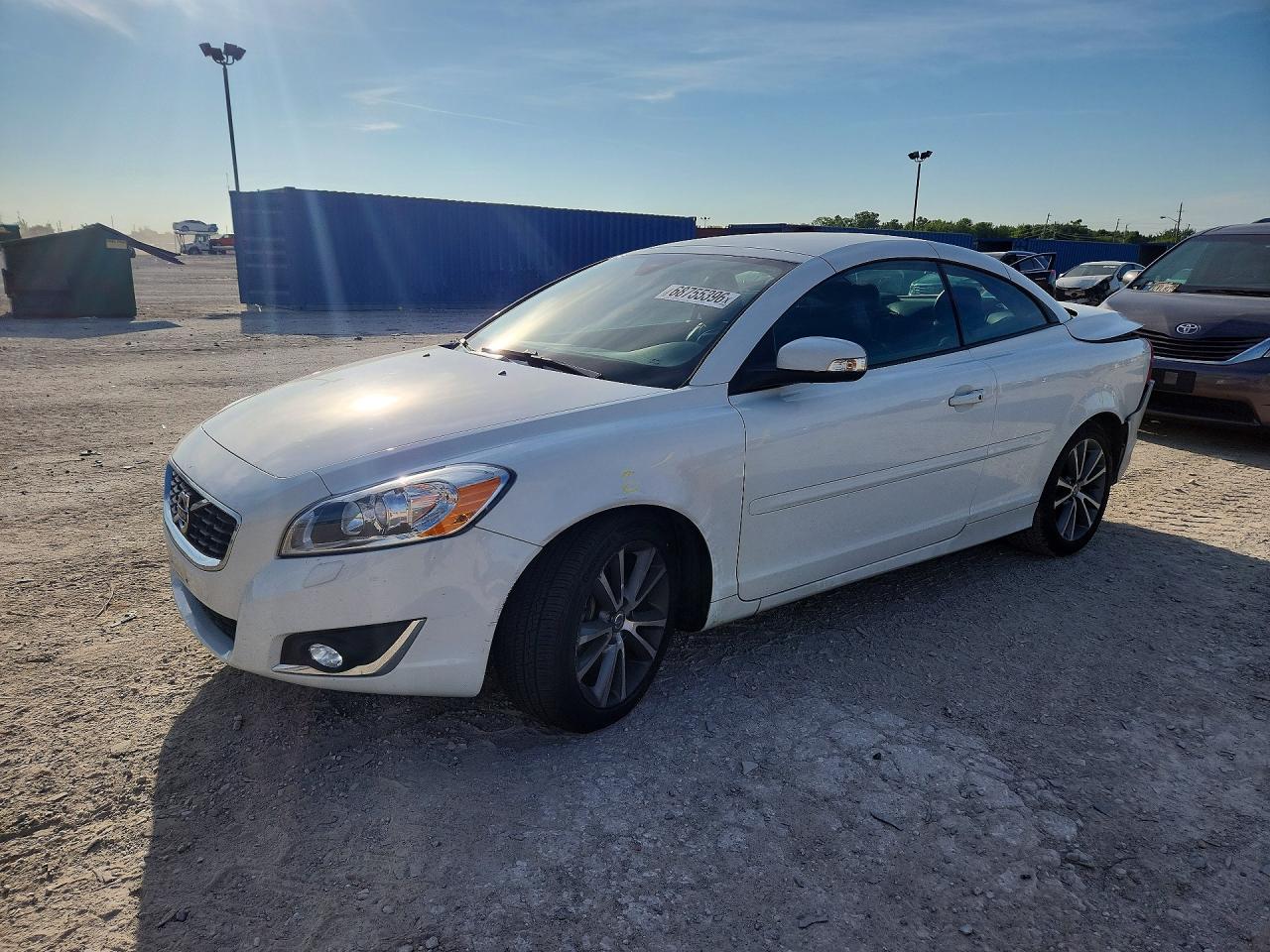 2013 VOLVO C70