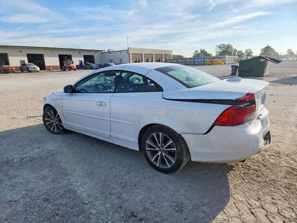 2013 VOLVO C70