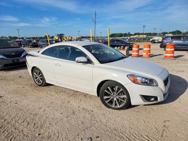 2013 VOLVO C70