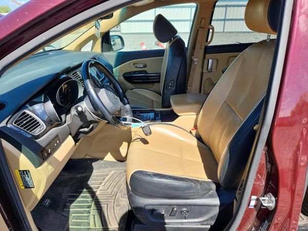 2017 KIA SEDONA