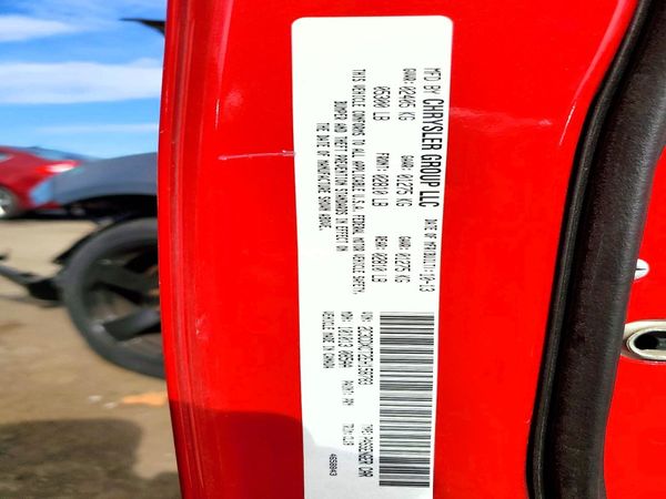 2014 DODGE CHARGER — VINS