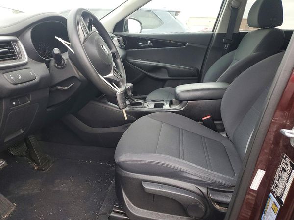 2019 KIA SORENTO L, LX, S — DENT