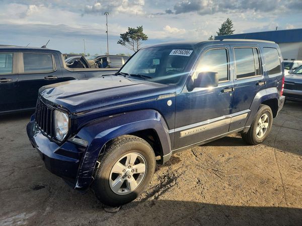 2012 JEEP LIBERTY — DSFA — Front 3/4
