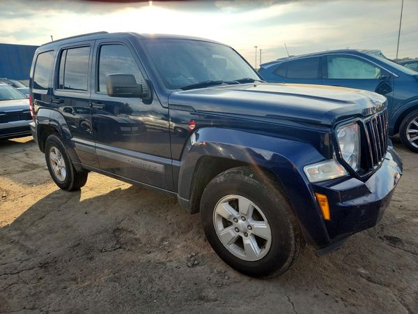 2012 JEEP LIBERTY Sport — Passenger 3/4