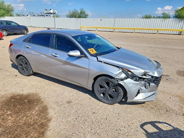 2021 HYUNDAI ELANTRA SEL — Passenger 3/4