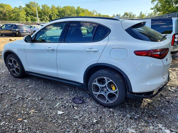 2018 ALFA ROMEO STELVIO AWD