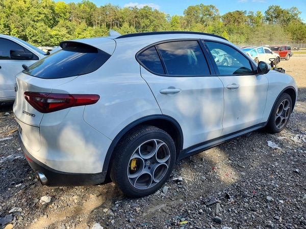 2018 ALFA ROMEO STELVIO AWD