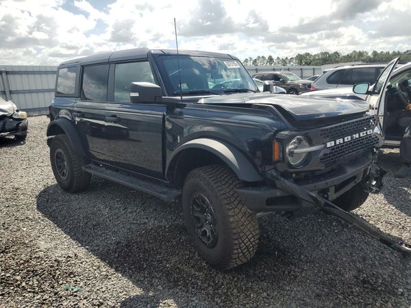2024 FORD BRONCO — Passenger 3/4