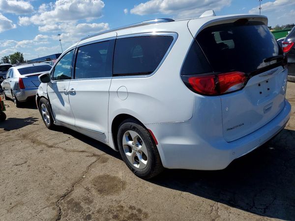 2017 CHRYSLER PACIFICA Touring L Plus