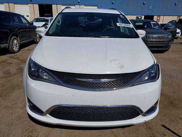 2017 CHRYSLER PACIFICA Touring L Plus