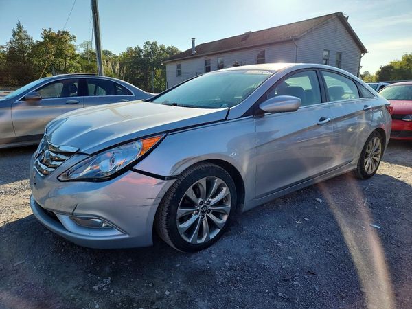 2013 HYUNDAI SONATA — DSFA — Front 3/4