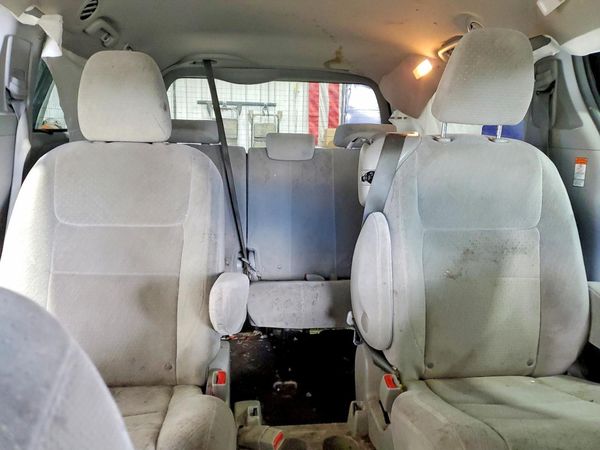 2015 TOYOTA SIENNA