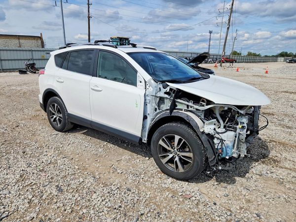 2018 TOYOTA RAV4 Adventure/XLE