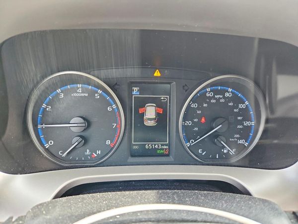 2018 TOYOTA RAV4 Adventure/XLE