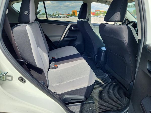 2018 TOYOTA RAV4 Adventure/XLE
