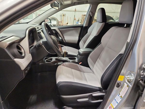 2017 TOYOTA RAV4 XLE — DENT