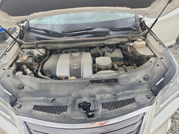 2016 LEXUS RX — Engine bay