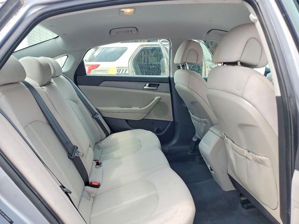2017 HYUNDAI SONATA SE, Eco