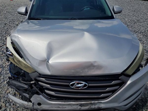 2016 HYUNDAI TUCSON