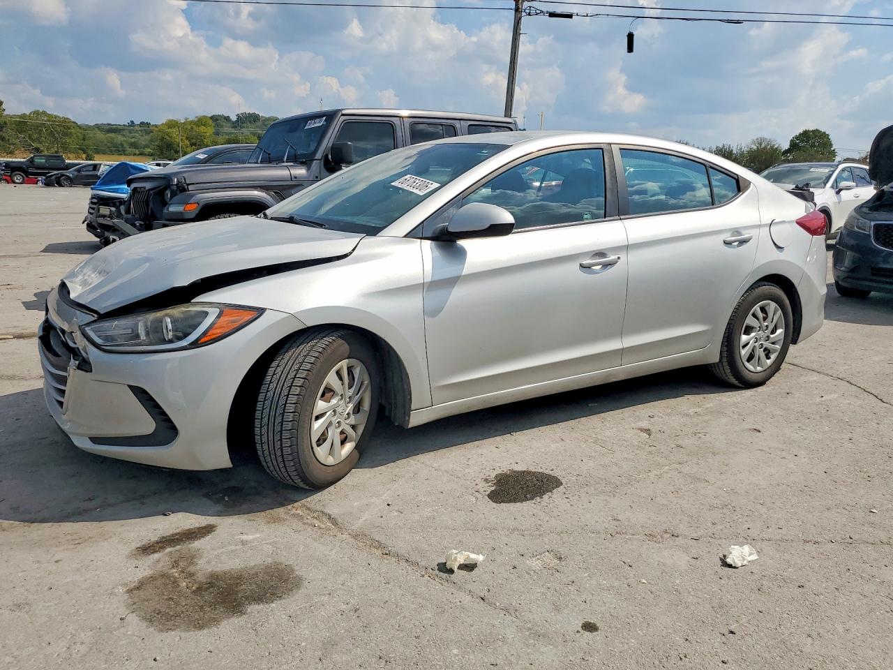 2018 HYUNDAI ELANTRA — Front 3/4