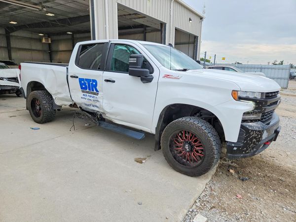 2022 CHEVROLET SILVERADO Trail Boss - LT — Passenger 3/4