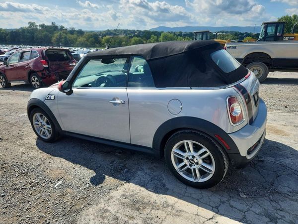 2014 MINI COOPER
