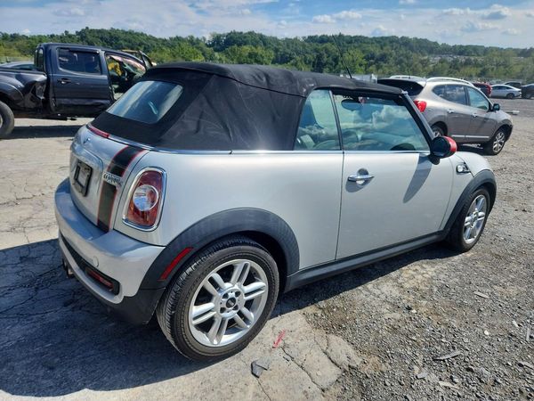 2014 MINI COOPER
