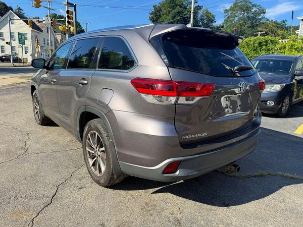 2018 TOYOTA HIGHLANDER SE/XLE