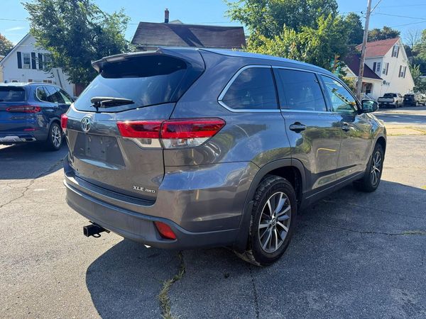 2018 TOYOTA HIGHLANDER SE/XLE