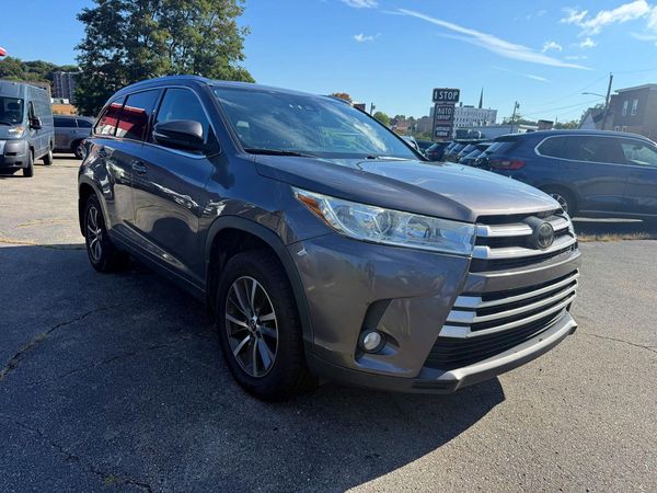 2018 TOYOTA HIGHLANDER SE/XLE