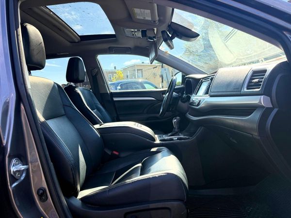 2018 TOYOTA HIGHLANDER SE/XLE