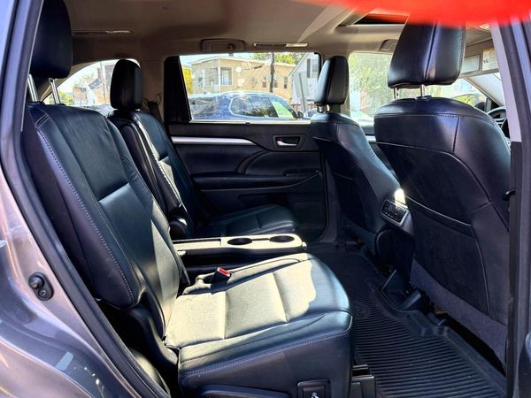 2018 TOYOTA HIGHLANDER SE/XLE