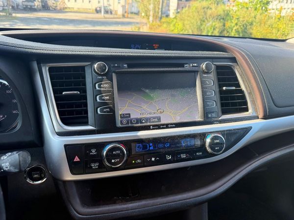 2018 TOYOTA HIGHLANDER SE/XLE