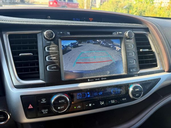 2018 TOYOTA HIGHLANDER SE/XLE