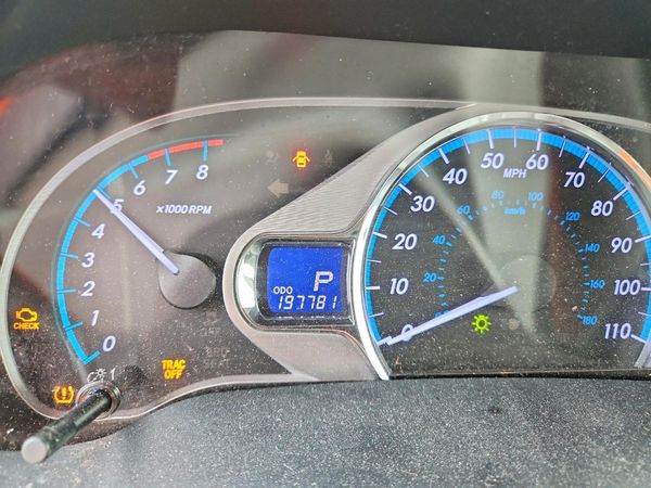 2012 TOYOTA SIENNA