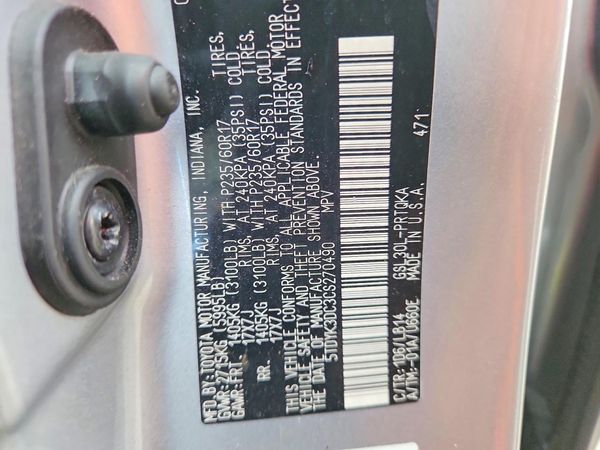 2012 TOYOTA SIENNA