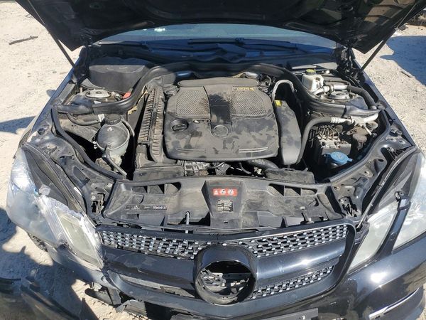 2012 MERCEDES-BENZ E E350 4-MATIC — Engine bay