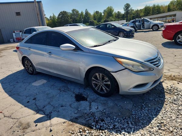 2012 HYUNDAI SONATA