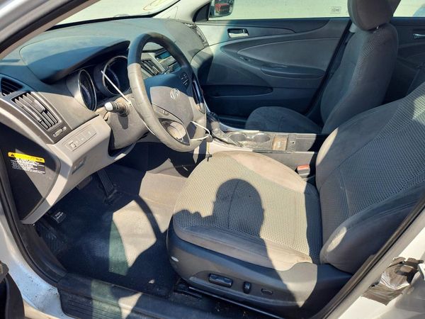 2012 HYUNDAI SONATA